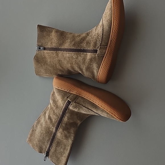 Livie and Luca Tiempo Suede LeatherBoots - Picture 2 of 14